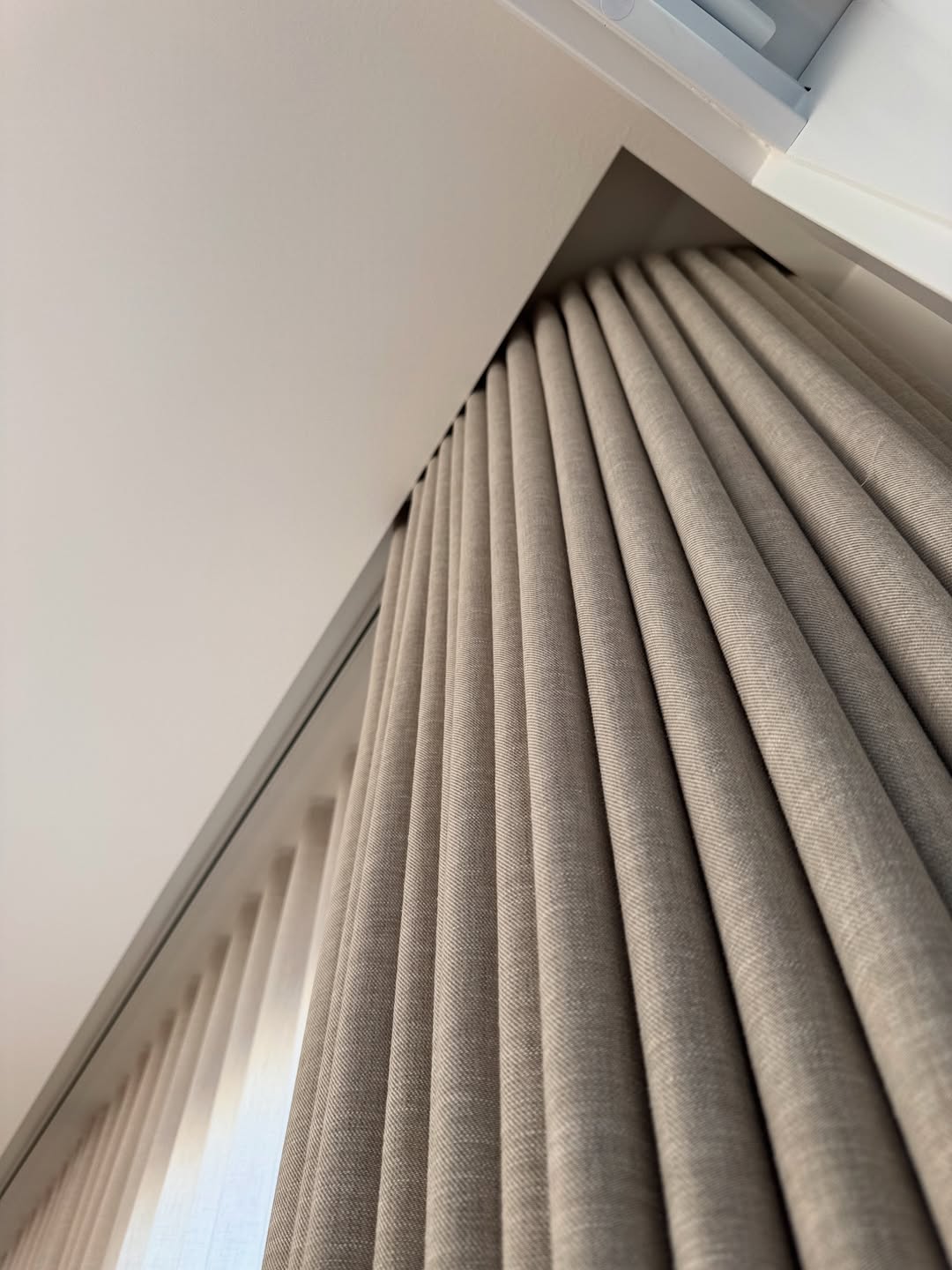 Modern Ripple Fold Drapes (200*200)